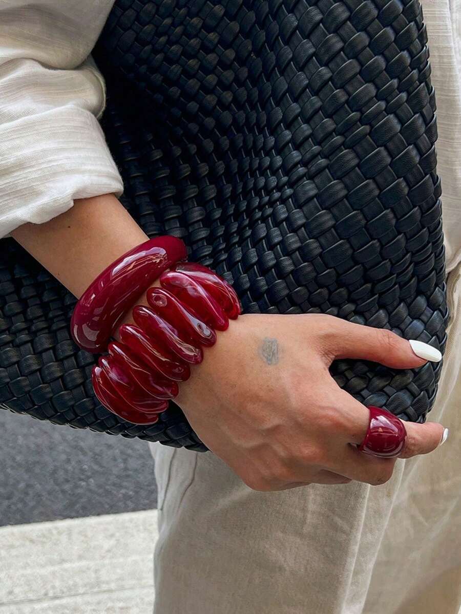 1 chiếc nhẫn dạng vòng hở màu đỏ rượu vang cổ điển, đa năng, phù hợp để đeo hàng ngày cho nữ. - Màu Đỏ Sâu - Xem 1