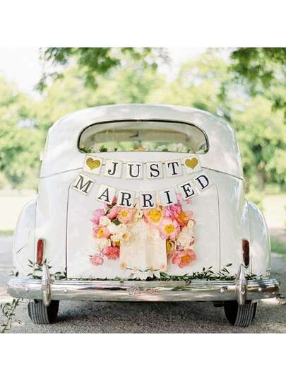 1 bộ banner "JUST Married" trang trí xe hơi, dây trang trí lấp lánh màu vàng "Just Married" dùng cho tiệc cưới, chụp ảnh kỷ niệm và trang trí xe hơi.
