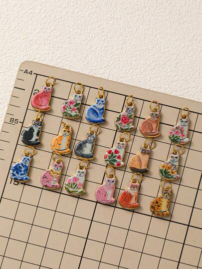 1pc Daily Casual Animal Style Women's Pendant, With Cats As The Main Element. Stainless Steel Material, Plated With 18K Gold, Waterproof And Fade Resistant. Suitable For DIY Necklace Accessories, Charming Jewelry Accessories, Women's Jewelry Accessories, DIY Jewelry Accessories Beach Accessories