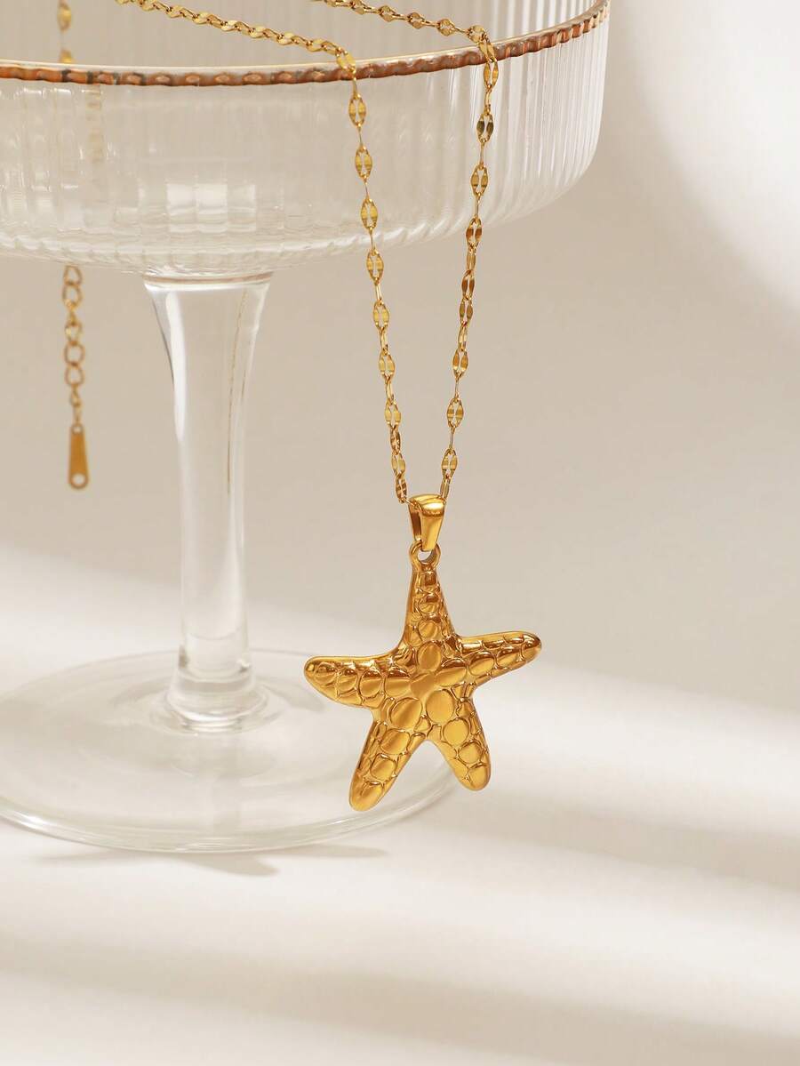 1件欧美时尚海滩度假风18K镀金不锈钢海洋系列海星吊坠项链，适合男士、女士、情侣日常佩戴、度假、派对，也可作为装饰和礼物。