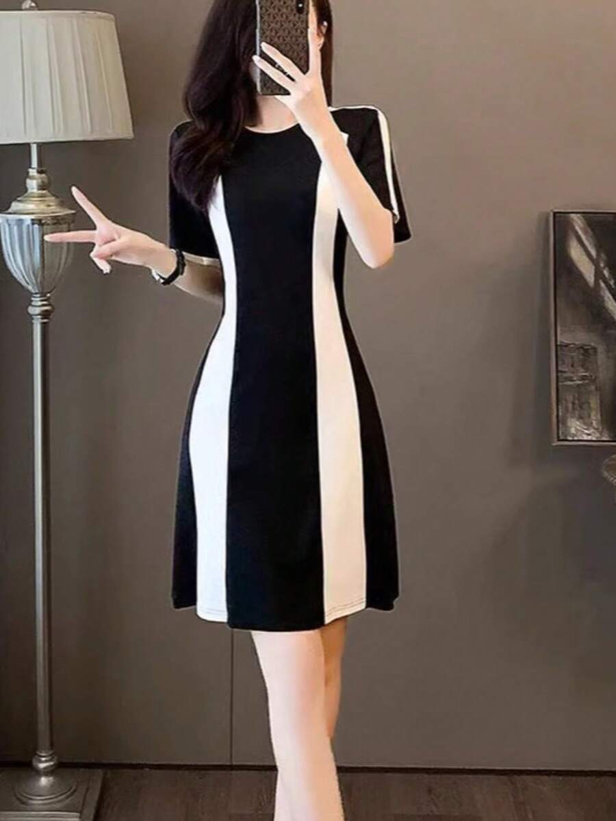 法式时尚黑白休闲连衣裙，收腰显瘦娇小优雅夏季连衣裙 - 黑色 - 查看 1