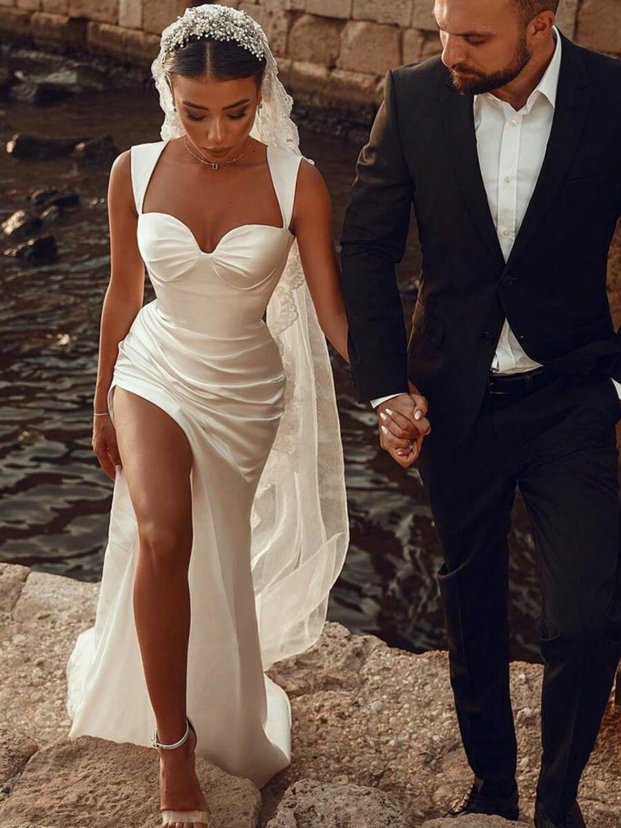 Elegant Sexy Sleeveless Mermaid Satin Wedding Dress,Registry Office Dresses Bridal Gown,Evening Party Dress Birthday Party Dress Country Wedding,Romantic Church Ceremony Wedding Dress,Suitable For Wedding,Dating,Party,Singles' Party,Vacation,Formal Occasions,Dinner Dress,Prom Dress,Homecoming Dess,Cocktail Party,Wedding Guest Dress,Graduation - 白色 - 查看 1