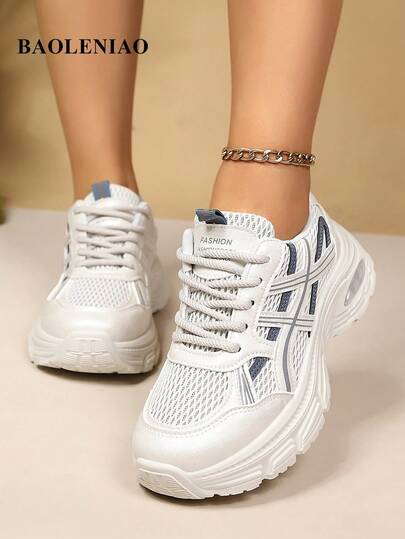 新款女士几何图案运动鞋，针织面料系带，网眼拼接，透气白色户外跑步鞋，厚底多功能四季运动鞋