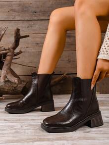 hanxiangyuzu Botas Chelsea para mujer, tacón grueso, punta cuadrada estilo retro francés, nuevas botas de tobillo con tacón alto para otoño/invierno 2026 - Marrón - Ver 6