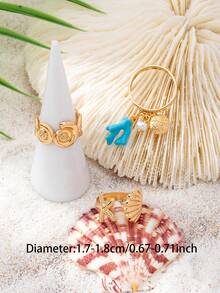 Set de 3 anillos ajustables con colgante de estrella de mar, concha y coral con tema oceánico, joyería decorativa para los dedos con estilo bohemio para vacaciones en la playa - Multicolor - Ver 3
