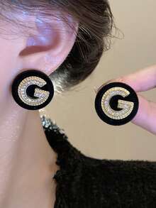 一对 - 灵感字母耳钉，新款奢华复古港式耳环，散发优雅气息，小众设计，女士专属 - 黑色 - 查看 4