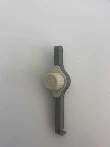 带倾倒嘴的塑料密封夹，厨房储物袋密封夹，防潮保鲜，带旋转倾倒嘴的零食袋夹，适用于麦片袋和咖啡袋，不接触食品，家庭厨房必备，非常适合整理零食抽屉，是送给妻子和母亲的节日礼物。[款式和颜色随机发送] - 食品袋密封夾 - 查看 12