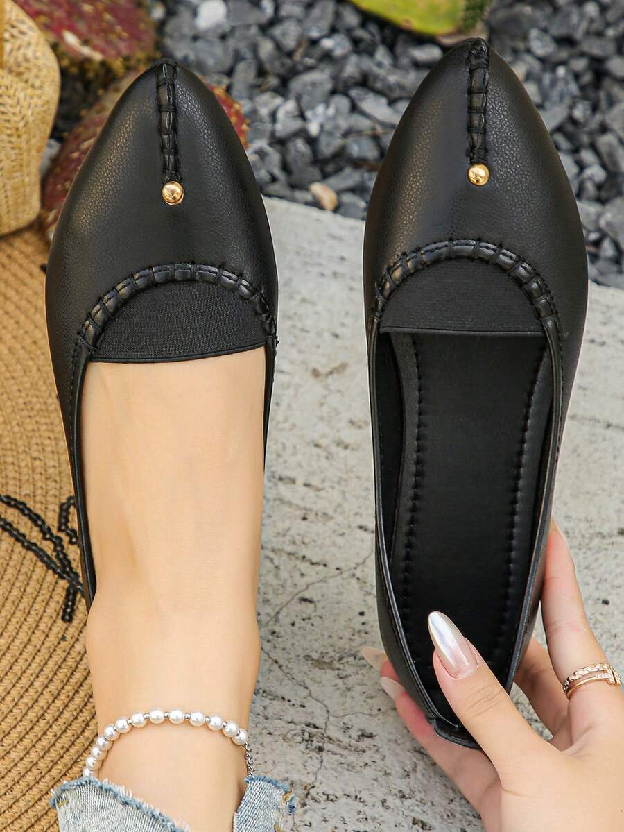 Giày lười mũi nhọn màu be, giày casual ngoài trời, mềm mại và thoải mái, thời trang xuyên biên giới, cỡ lớn 35-45, mùa xuân/thu/đông, vị trí đinh tán ngẫu nhiên