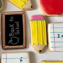 Bộ 7 khuôn cắt bánh quy chủ đề giáo viên "Trở lại trường học", gồm hình bút chì màu, quả táo, thước kẻ, sách, khuôn thép không gỉ dùng để làm bánh quy dẻo, bánh quy chủ đề trường học. - Bạc - Xem 7