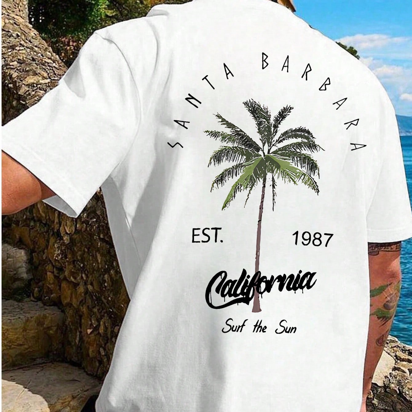 Playero Nueva camiseta de manga corta de cuello redondo con estampado de letras de árbol de coco para hombre, ropa casual de vacaciones