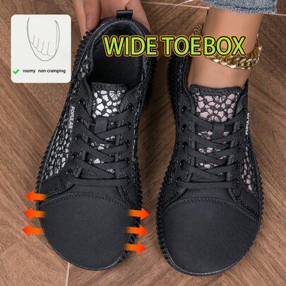 女式宽版蕾丝镂空白色运动鞋，舒适透气网眼休闲轻便平底鞋，百搭低帮帆布鞋，适合春夏秋季