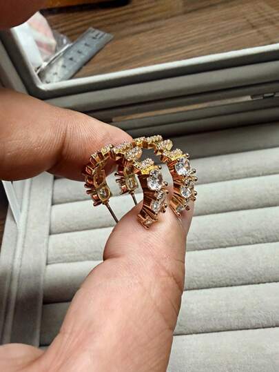 2pcs Hollow Letter Design Elegant Earrings, Suitable For Graceful Ladies