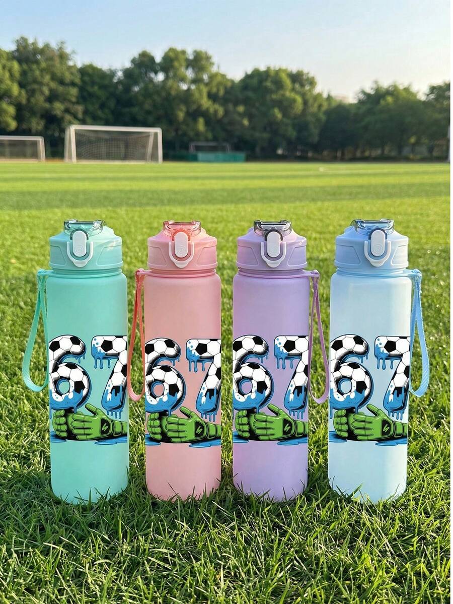 Bình nước nhựa chủ đề bóng đá này có dung tích 67ml và tổng dung tích 750ml/25oz. Được làm từ chất liệu PC bền chắc, bình có nắp bật chống rò rỉ và dây đeo. Thiết kế in hình bóng đá độc đáo làm cho nó trở nên hoàn hảo cho những ngày thi đấu, dùng làm bình nước trên xe hơi, bàn làm việc văn phòng và cũng là món quà lý tưởng cho Ngày Valentine và sinh nhật. - Xem 1