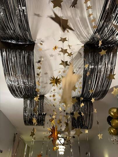 1Pc 450cm Black Ceiling Rain Curtain, Black Party Backdrop Wavy Tassel Decoration, Birthday Party Supplies, Hanging Ceiling Tassel Backdrop, Wedding Decorative Banner, Bridal Shower Decorations, Babe Shower Decorations, Black Decorative Items, Parade Float Decorations, Birthday Decorations, Room Decorations, Photo Booth Backdrop Props, Hawaiian Decoration, Graduation Decoration