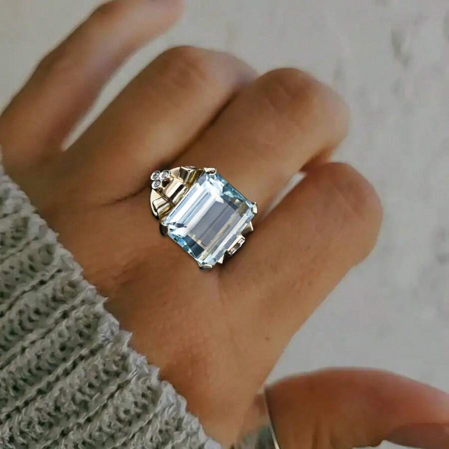 1枚14k镀金订婚戒指，镶嵌合成锆石，优雅结婚戒指，细节光滑，适合作为派对、情人节及各种场合的礼物。 - 金色 - 查看 1