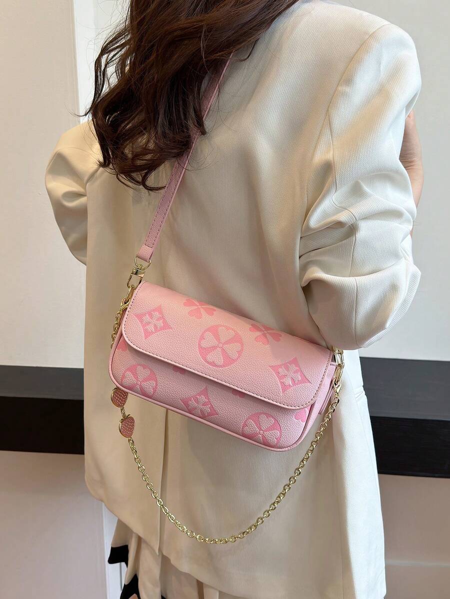 1 chiếc túi xách da PU màu hồng/be/đen dập nổi họa tiết cỏ bốn lá và trái tim dâu tây, kiểu dáng tote/đeo vai/đeo chéo, khóa nam châm và khóa kéo, phong cách sang trọng ngọt ngào cho mùa xuân/hè, đi chơi, hẹn hò, mặc thường ngày.