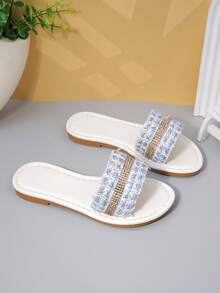 Sandalias de diapositiva con adornos de tweed azul y diamante de imitación para niñas, zapatos de verano elegantes de punta abierta para niños - Azul y blanco - Ver 7