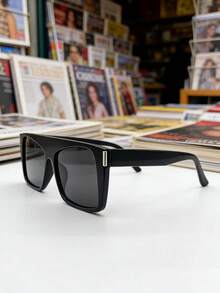 1件 2026 休闲 Tritan（涤纶）女士时尚眼镜 - 黑框灰片 - 查看 2