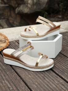 Nuevas sandalias de cuña con tiras delgadas para mujeres, sandalias de moda con decoración metálica de una sola tira, plataforma de cuerda trenzada con suela gruesa, suela ligera antideslizante y duradera, estilo de vacaciones con punta abierta, cómodas y transpirables sin rozaduras - Dorado - Ver 3