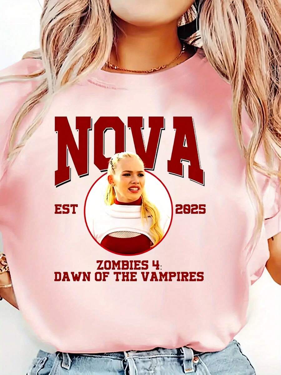 Camiseta de la película Zombies 4 para hombre y mujer - Diseño gráfico NOVA y logotipo de Zombie 4 - Camiseta casual de manga corta roja/blanca - Blusa holgada de corte en H para primavera/verano para fans (ZOMBIES 4: DAWN OF THE VAMPIRES) - Blanco - Ver 1
