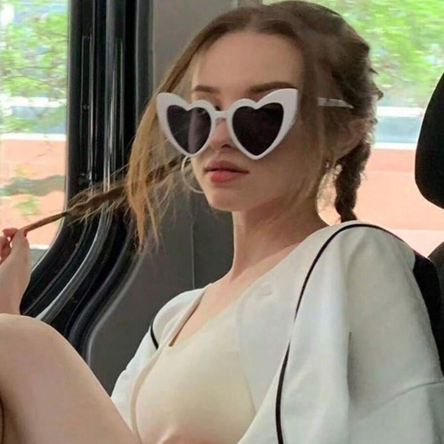 12副时尚心形眼镜，可爱有趣的心形装饰眼镜，男女皆宜，适合婚礼、派对、舞会、圣诞节等场合。