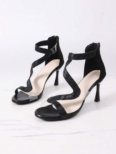 1 Đôi sandal cao gót mùa hè mới dành cho tuổi teen, thiết kế mũi đan hình chữ S, quai trong suốt, màu đen tối giản, đa năng, kiểu dáng thường ngày với khóa kéo phía sau, phù hợp cho các buổi đi chơi và phối đồ hàng ngày.