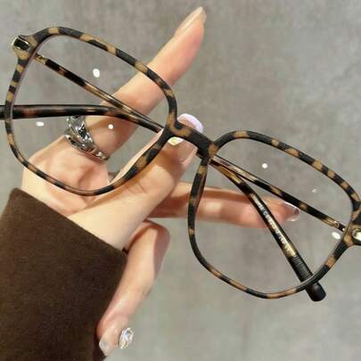 1pc New Minimalist Elegant Classic Square Frame Glasses, Can Make Face Look Smaller, Suitable For Female Students, Essential For Early Morning No-Makeup, Suitable For Women's Outdoor Leisure, Dates, Singles Parties, Beach Accessories