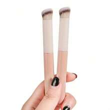 1pc Black Triangular Concealer Brush For Acne, Dark Circles, Tear Troughs, Highlighting And Detailing,Foundation Brush,Concealer Brush,Blush Brush,Contour Brush,Blush Brush,Bronzer Brush,Powder Brush,Foundation Brush,Blush Brush,Giveaways - 粉色 - 查看 4