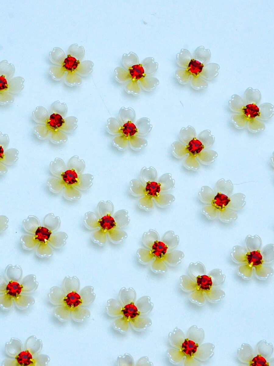 50 piezas/paquete, 14MM Cristal de diamante de imitación plano con 5 pétalos brillantes, adecuado para decorar ropa, bolsos, zapatos - rojo - Ver 1