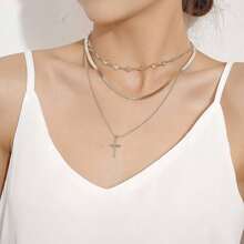 十字架吊坠多层项链，前卫金属刀片链条颈链，百搭女士项链 - 金色 - 查看 3