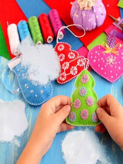 고품질 화이트 폴리에스터 섬유 충전재 - 프리미엄 부드럽고 푹신한 크리스마스 장식 재료, 휴일 공예, DIY 프로젝트 및 선물 포장에 적합 - 고품질 및 재사용 가능한 수공예 재료 | 푹신한 질감 | 다목적 수제, 크리스마스 공예