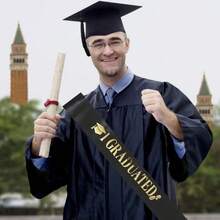 1 PIEZA Cinta de graduación para la clase de 2026, impresa con la frase "¡Me gradué!" y con letras doradas y un diseño de gorra de graduación. Perfecto para fiestas de graduación, regalos de graduación, ceremonias de graduación, baile de graduación y oportunidades fotográficas. - Ver 3
