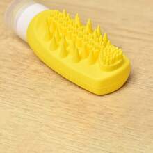 1个硅胶旅行可重复灌装瓶：90毫升液体分配瓶，带刷头，可重复使用，挤压式洗漱瓶，方便清洗的面部/头发刷，按摩清洁，适用于洗发水、沐浴露、乳液、液体 - 彩色 - 查看 5