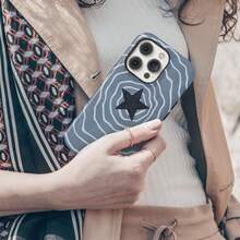 星空Y2K拼贴手机壳，闪烁夜光款，兼容 17/16/15/14 Plus/13/12/11 Pro Max - 藏蓝色 - 查看 2