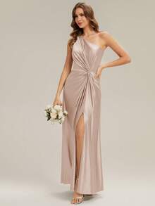 EVERPRETTY 奢华浪漫缎面香槟色伴娘礼服，不对称肩部设计，腰部褶皱，修身剪裁，适合春夏婚礼宾客、舞会、毕业派对、度假等场合。 - 香檳色 - 查看 4