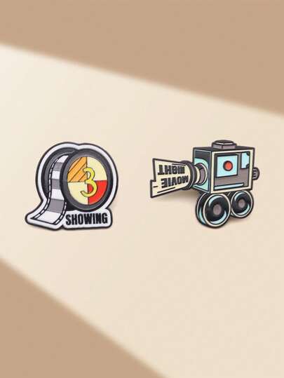 Brosch med tecknad projektorfilm, vintage filmprojektor-entusiastmärke för dekoration för väska, ryggsäck, axelväska, filmälskaretillbehör