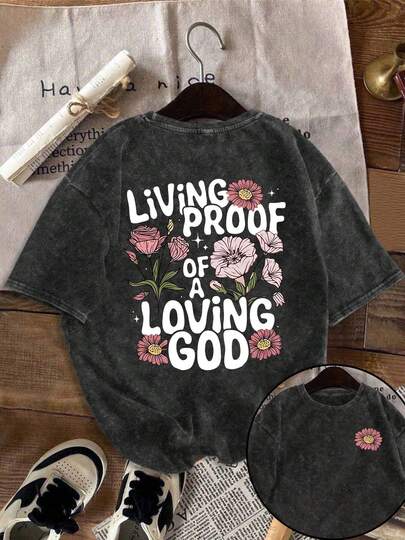 Plus-Size Women's Christian-Themed T-Shirt With A Casual Floral Print And "LIVING PROOF OF A LOVING GOD" Slogan Lettering, Featuring A Vintage Distressed Wash. Round Neck, Short Sleeves, Casual And Comfortable Style, This Versatile Top Is Perfect For Everyday Wear, Religious Events, Or Summer Beach Outfits.