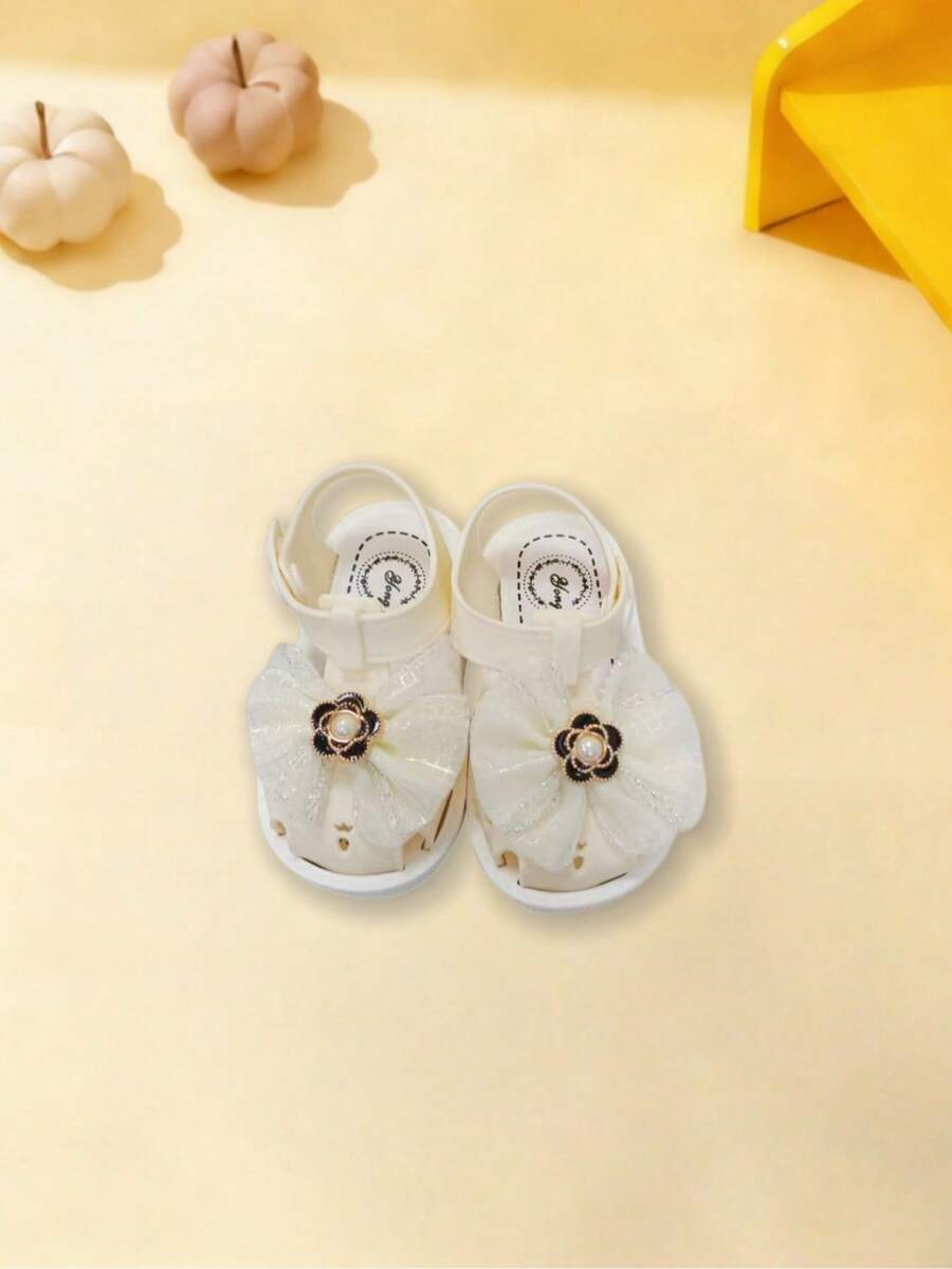 新款夏季女童软底透气凉鞋，婴幼儿鞋