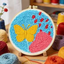 Bộ dụng cụ thêu kim đột 2D dành cho người lớn và người mới bắt đầu, kích thước 20*20cm/7.8*7.8in, chủ đề hoa đẹp mắt, bao gồm các mẫu in sẵn, chỉ thêu, khung thêu và dụng cụ kim đột để hoàn thành tác phẩm thêu kim đột thủ công DIY. Bộ quà tặng DIY, hoàn hảo để trang trí nhà cửa trong phòng khách hoặc phòng ngủ, làm quà sinh nhật cho gia đình, bạn bè hoặc bạn học. - A - Xem 14