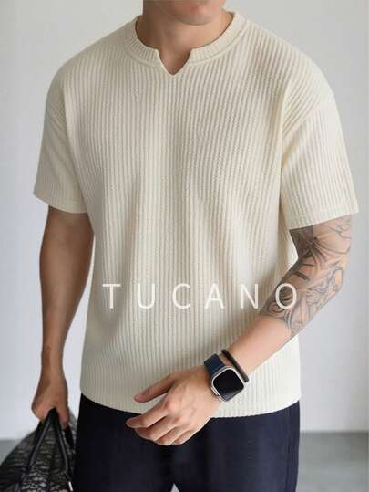 Tucano 男士奶油色华夫格针织V领短袖T恤，商务休闲风格，适合办公室和日常穿着