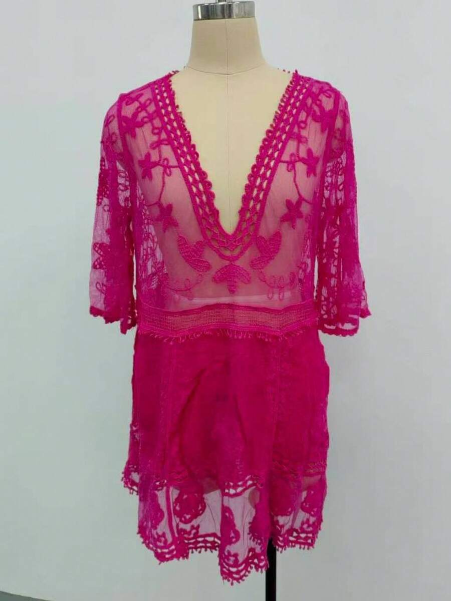 New V-Neck Lace Embroidered Sunscreen Outfit, Sexy Bikini Swimsuit, Beach Cover For Women - 玫紅色 - 查看 1