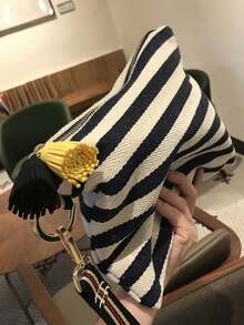 Striped Fashion Large Capacity Cosmetic Bag, Clutch Bag - Black and White - View 1