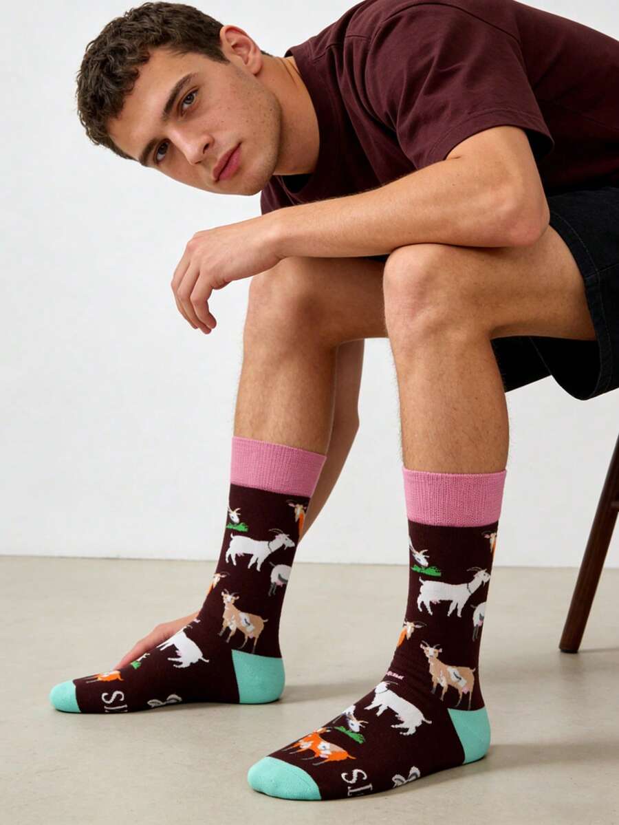 1 双男士深棕色和浅蓝色撞色山羊图案中筒袜，四季皆宜。 - 彩色 - 查看 1