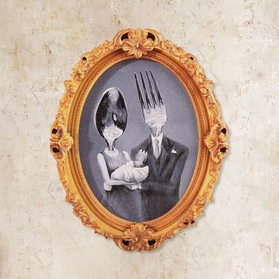 A Refrigerator Magnet Featuring A Family Photo Of Dining Utensils, Vintage-Style Oval Shape, Mini Photo Frame Design, A Fun Home Decoration Accessory, And A Wonderful Holiday Gift