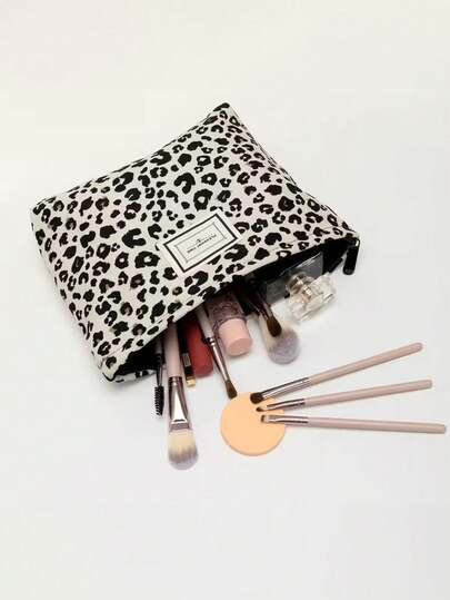 1pc Fashionable Ivory Leopard Print Cosmetic Bag - Spacious And Organized Makeup Storage