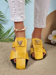 Sandalias de mujer con punta redonda y abierta, nuevas sandalias cruzadas de moda cómodas para el verano, zapatos de playa para mujer de talla grande, chanclas suaves para mujer - Amarillo - Ver 8