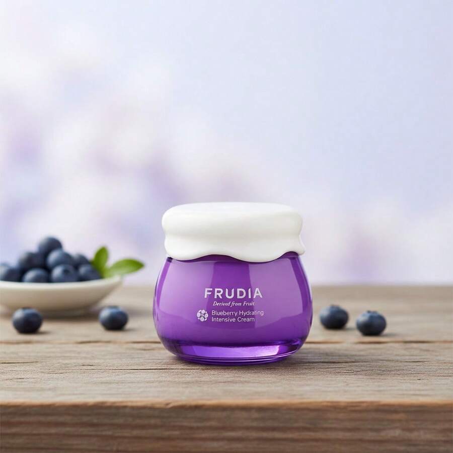 EverlyX Gamma Frudia Blueberry Deep Hydration - Disponibile in siero, schiuma detergente, crema idratante e crema idratante intensiva con fino al 77% di estratto di mirtillo, ricco di antiossidanti che aiutano a proteggere dai danni ambientali e forniscono un'idratazione a lunga durata per 48-72 ore - Ideale per pelli secche o disidratate✅Consegna in 3-5 giorni - Crema idratante - Visualizzare 1