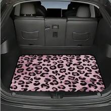 1 pieza Alfombra de baúl de coche con estampado de leopardo rosa - Antideslizante, fácil de limpiar, alfombra de piso de poliéster duradera para el interior del vehículo, mantiene el coche limpio y con estilo, se ajusta a la mayoría de los modelos de coches, alfombra de baúl para coche, accesorio de interior con estilo, alfombra de textura suave - 1 pieza - 29,5 x 39,3 pulgadas/75 x 100 cm - Ver 7
