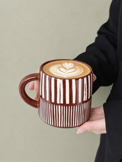 1个复古竖条纹陶瓷马克杯，棕色艺术风格，适用于办公室、客厅、咖啡角，可用作礼物、生日礼物、情侣杯、咖啡杯。