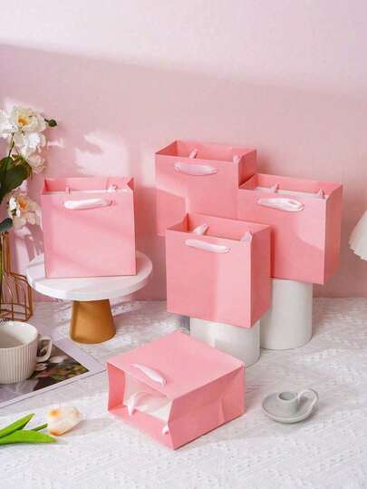 1/3/5pcs Set Simple Pink Gift Paper Bags, Suitable For Party, Wedding, Bachelorette Party, Bride, Birthday Party Decor, Wedding Decor, Bridal Gift, Birthday Gift, Gift Bags, Party Favor Bags, Candy Bags, Transparent Party Bags, Party Favors, Birthday Gift Bags, Valentine's Day